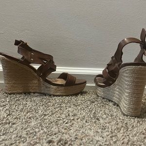 G by Guess wedges